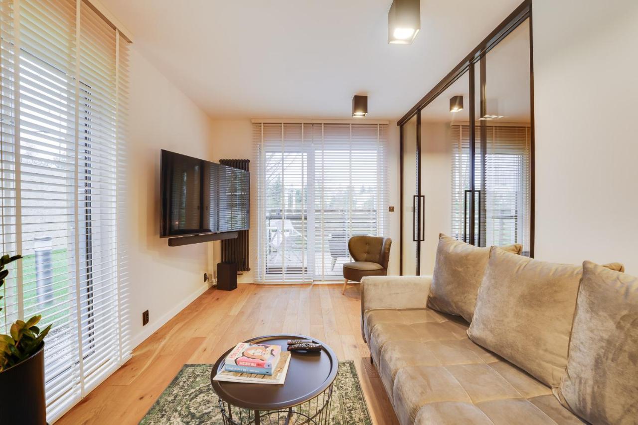 Apartament Deluxe Black Orchid Baltic Concept Dzwirzyno Exterior photo